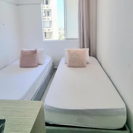 Apartamento Amplio Y Residencial Piso 9